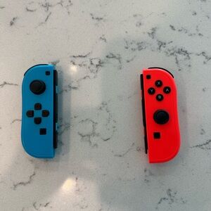 Nintendo Joy-Con Controllers - Neon Blue and Neon Red